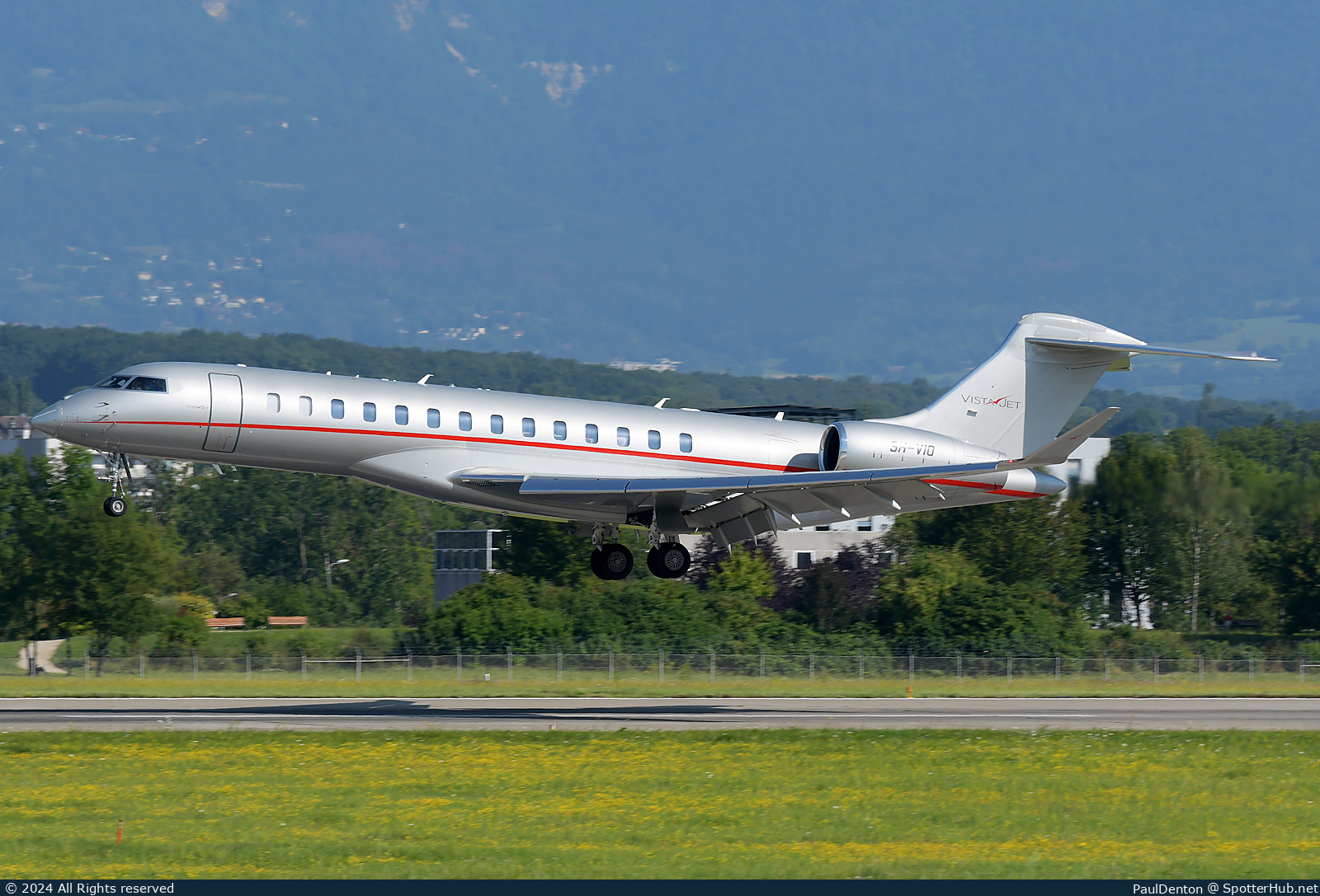 Photo of 9H-VIO - Bombardier Global 7500 operated by VistaJet