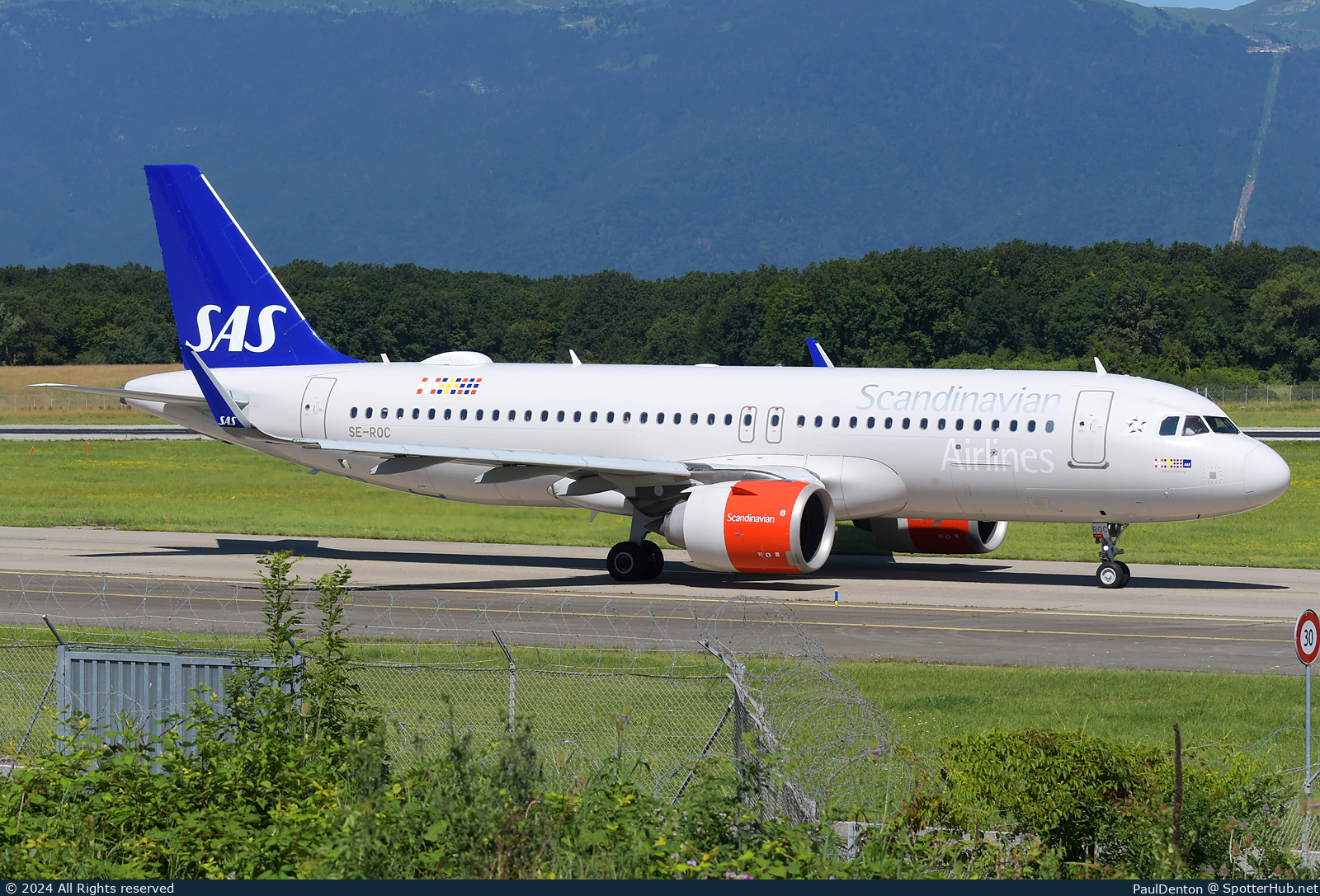 Photo of SE-ROC - Airbus A320-251N operated by SAS Scandinavian Airlines