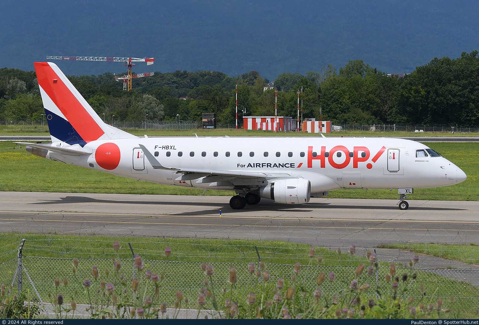 Photo of F-HBXL - Embraer ERJ-170LR operated by Air France HOP