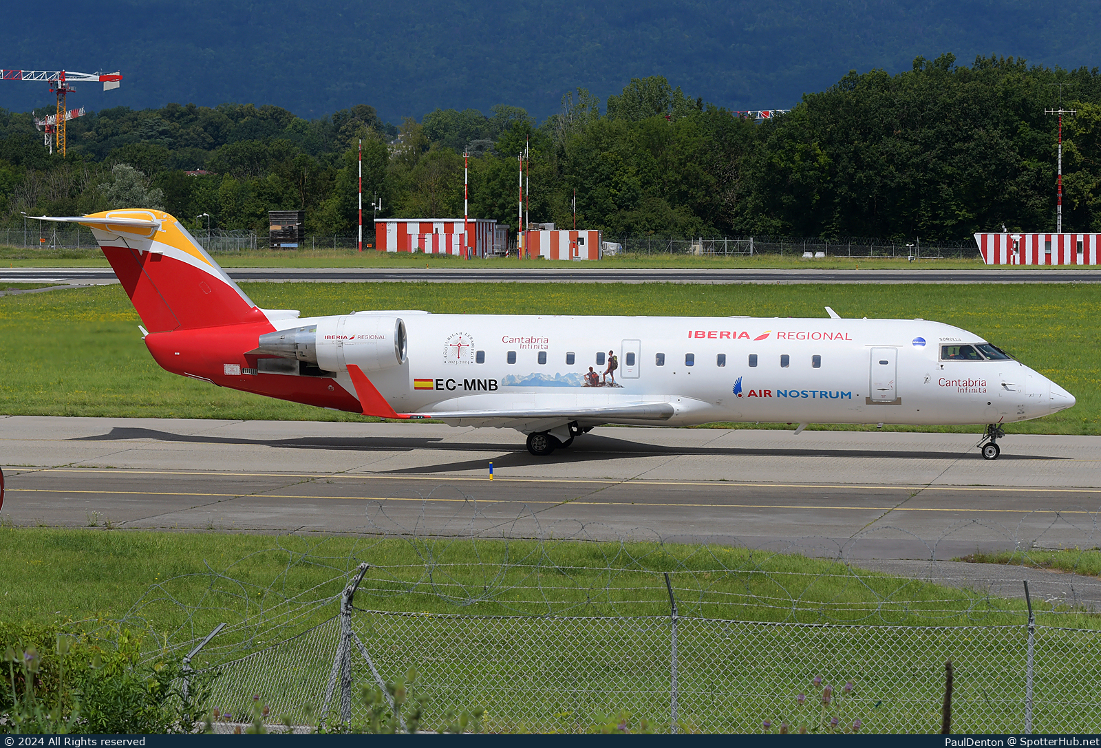 Photo of EC-MNB - Bombardier CRJ-200ER operated by Iberia Regional (opb Air Nostrum)