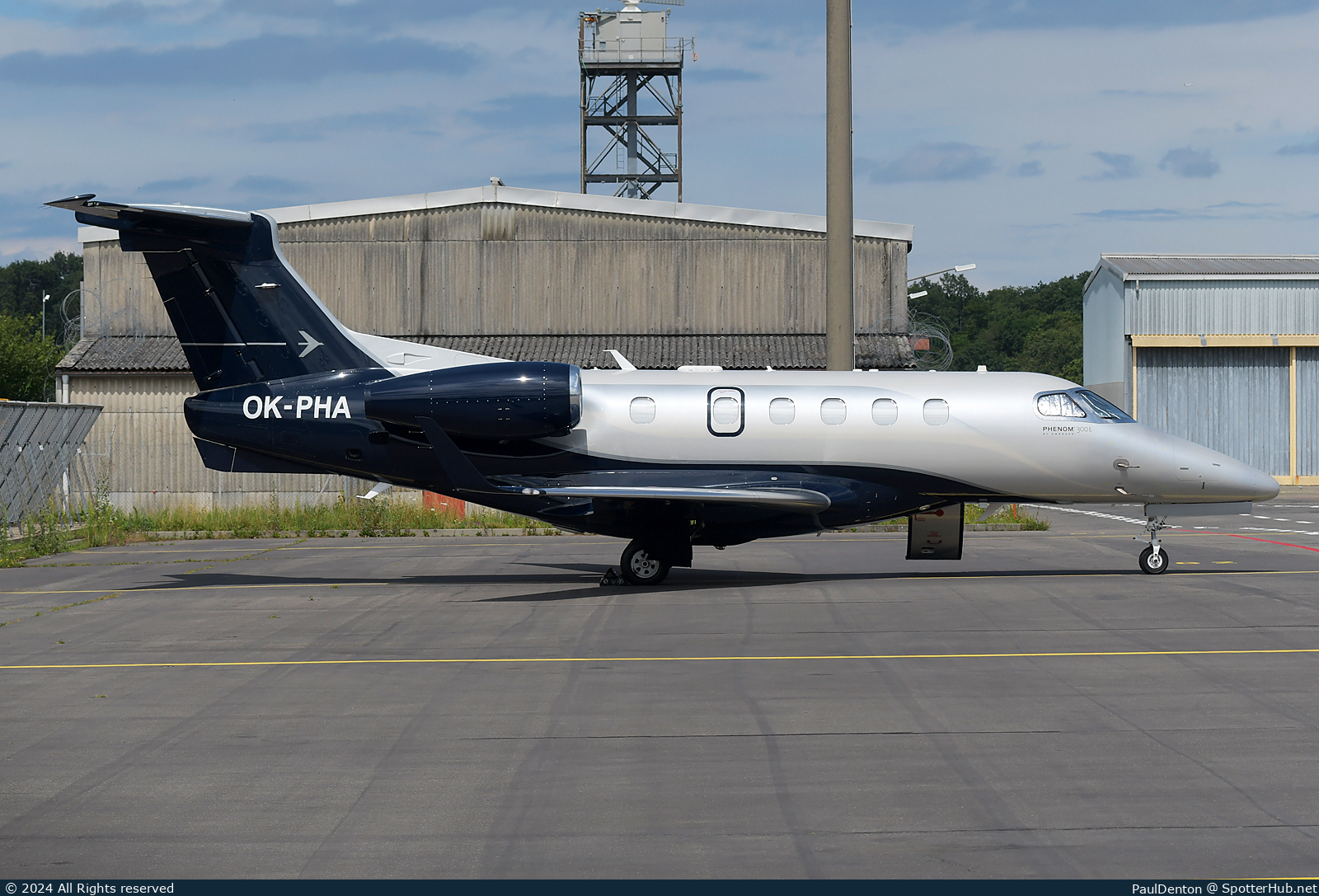 Photo of OK-PHA - Embraer Phenom 300E operated by Atmospherica Aviation