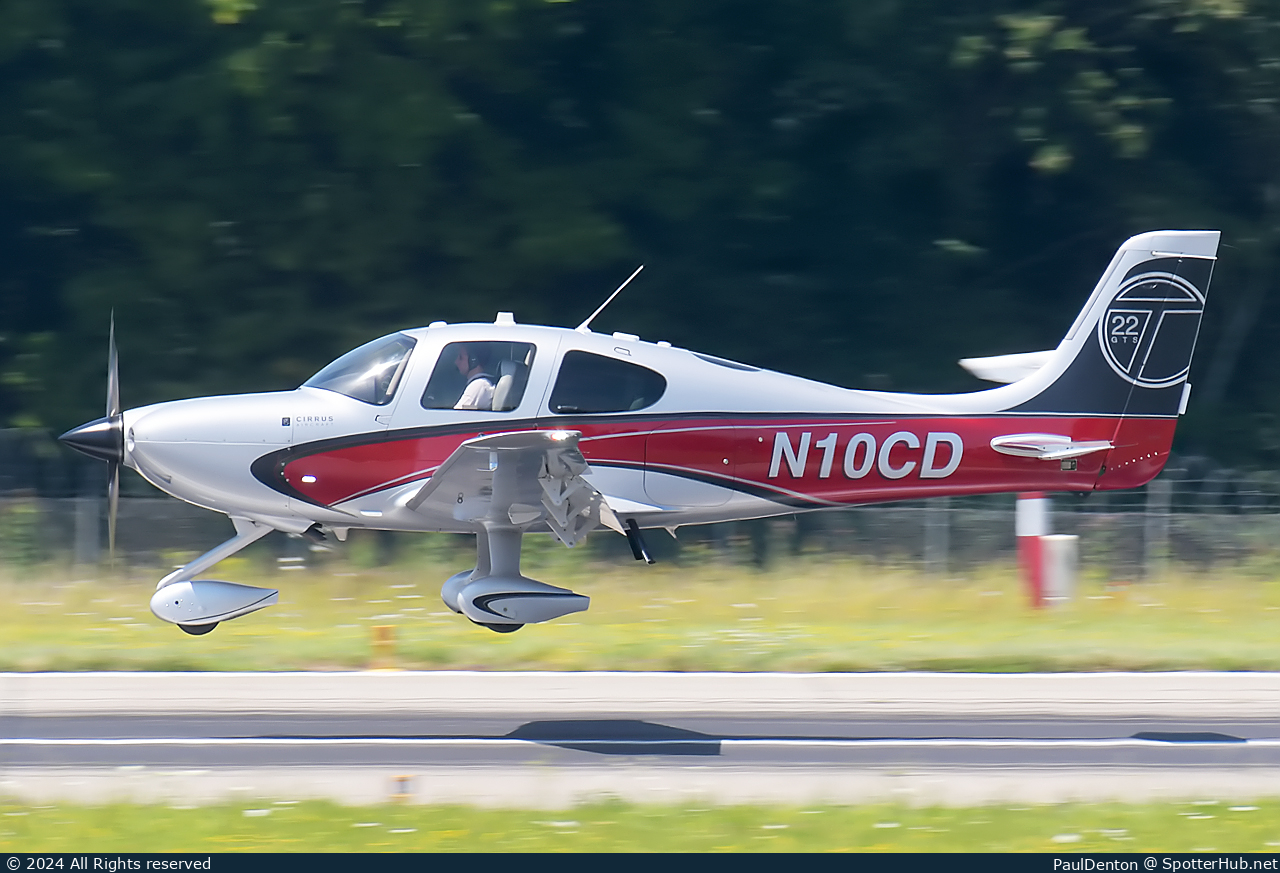 Photo of N10CD - Cirrus SR22T G3 GTS operated by Private