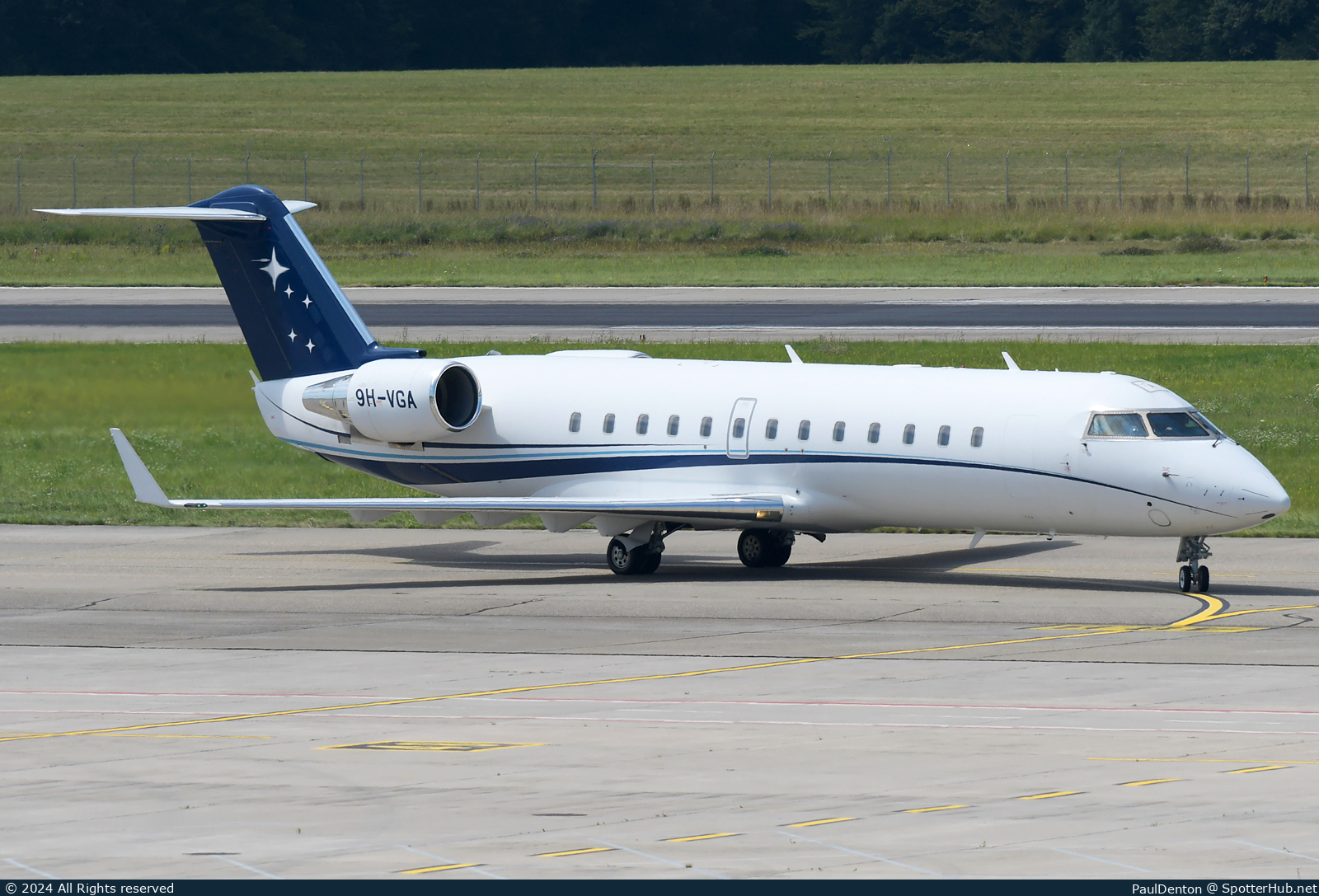 Photo of 9H-VGA - Bombardier Challenger 850 operated by Hyperion Aviation