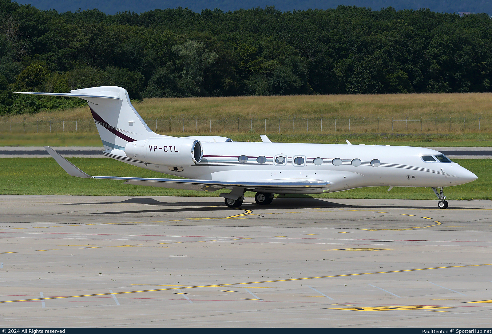 Photo of VP-CTL - Gulfstream G650ER operated by Private