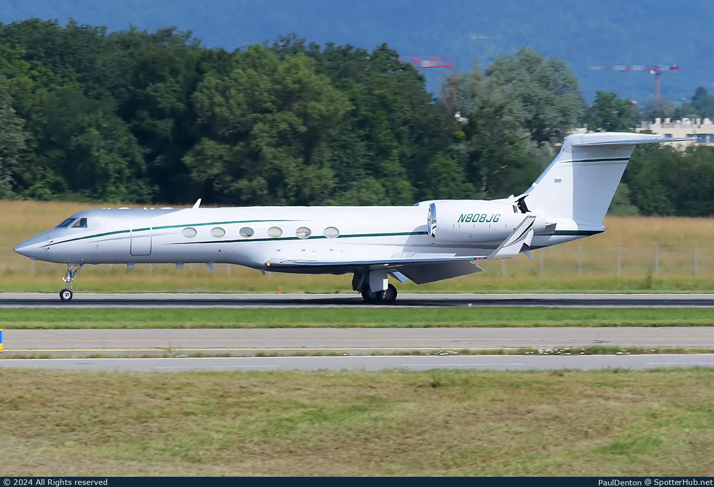 Photo of N808JG - Gulfstream GV operated by Private