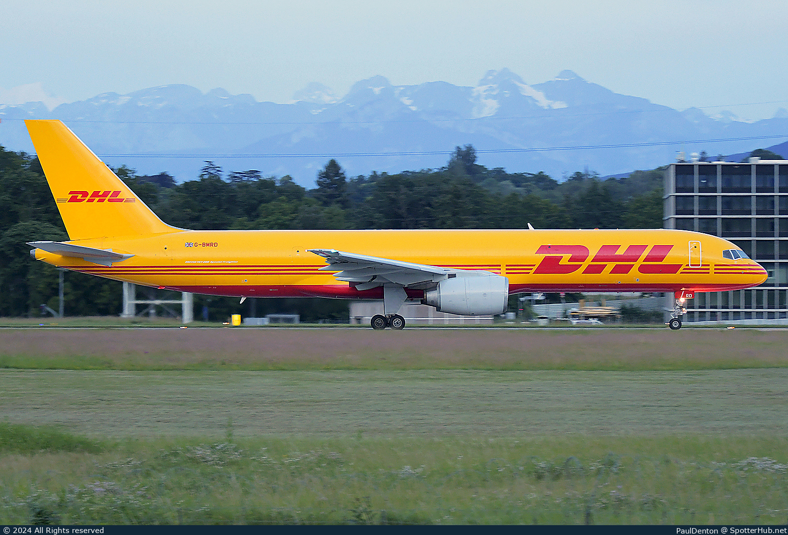 Photo of G-BMRD - Boeing 757-236(SF) operated by DHL Air