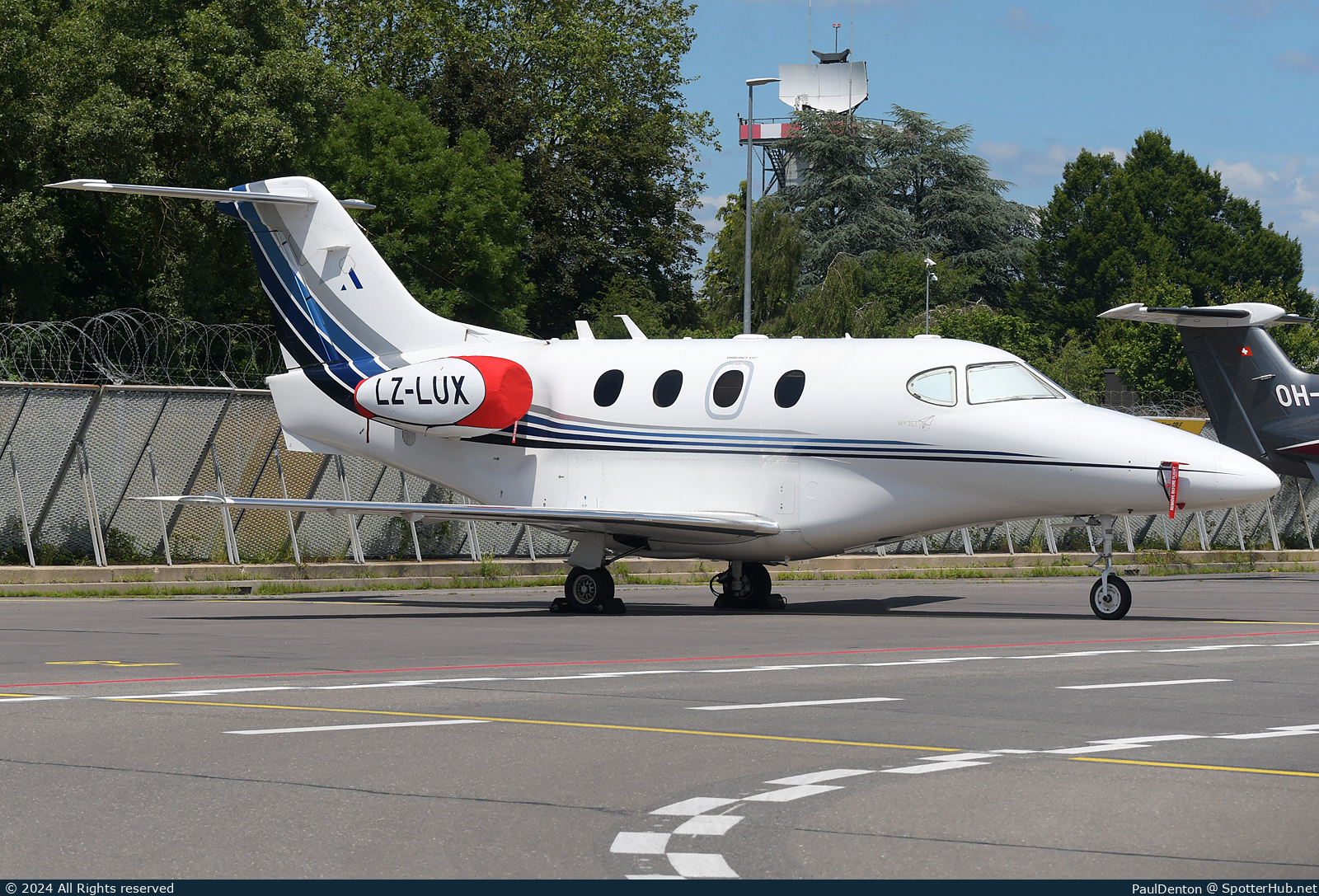 Photo of LZ-LUX - Hawker Beechcraft 390 Premier I operated by Paradox Jets