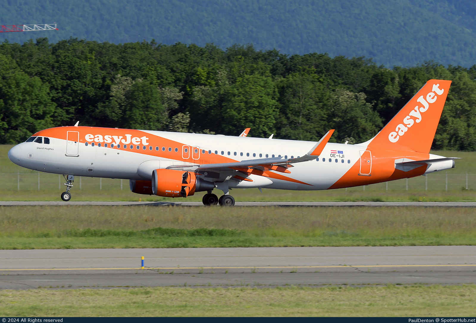 Photo of OE-IJI - Airbus A320-214 operated by easyJet Europe