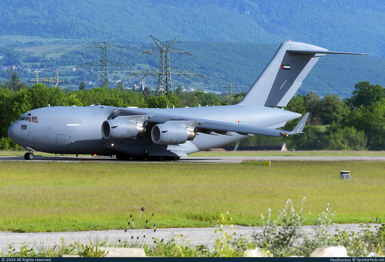 Photo of 1224 - Boeing C-17A Globemaster III operated by United Arab Emirates Air Force