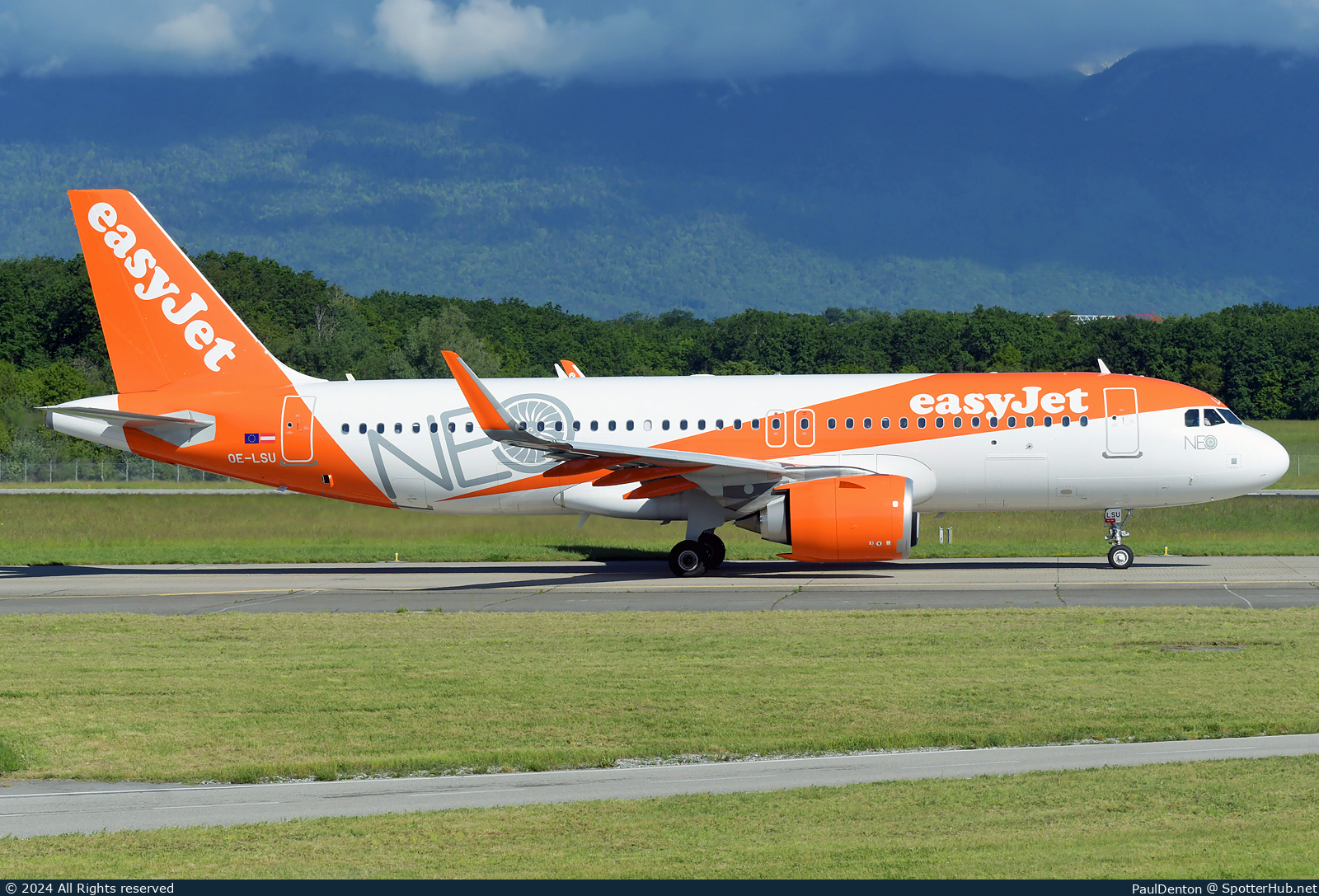Photo of OE-LSU - Airbus A320-251N operated by easyJet Europe