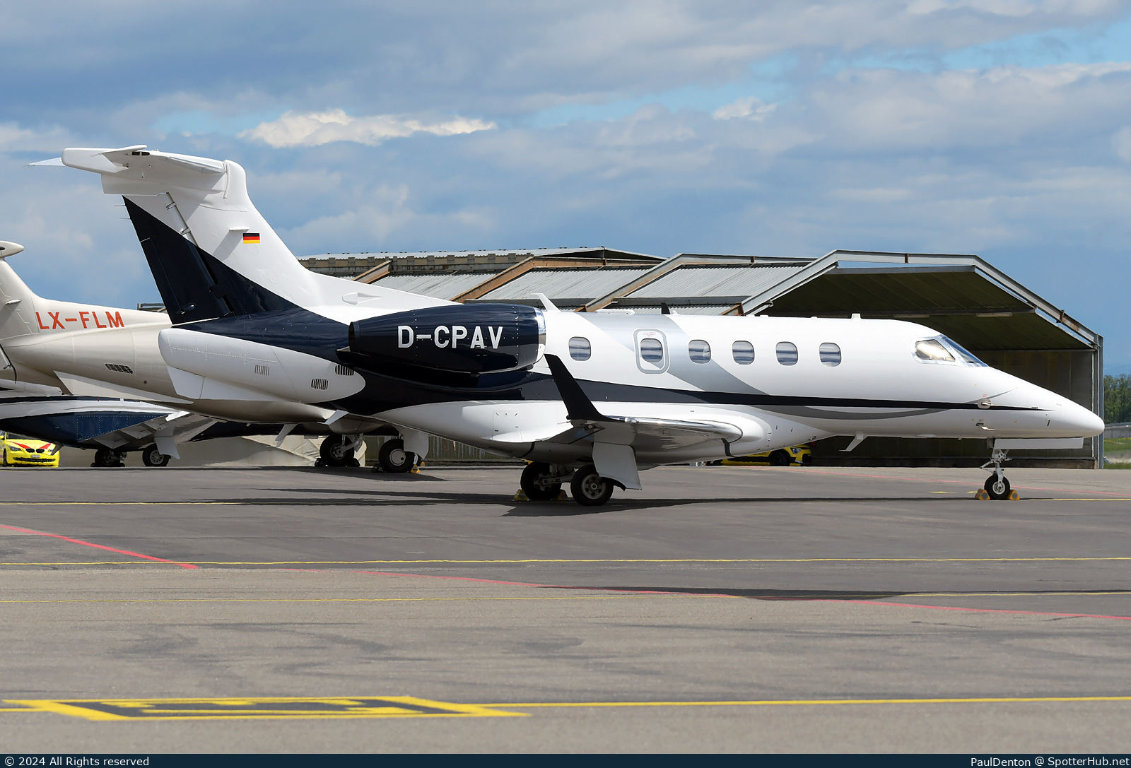 Photo of D-CPAV - Embraer Phenom 300E operated by ProAir Aviation