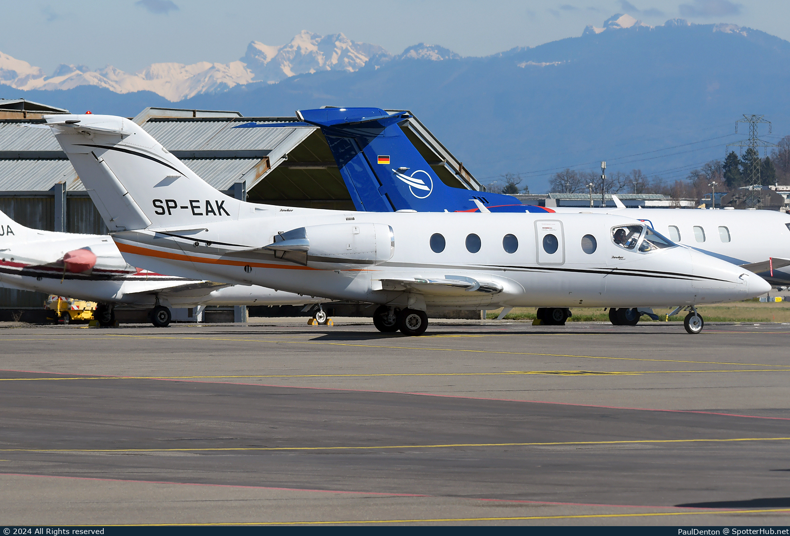 Photo of SP-EAK - Hawker Beechcraft 400XP operated by Smart Jet