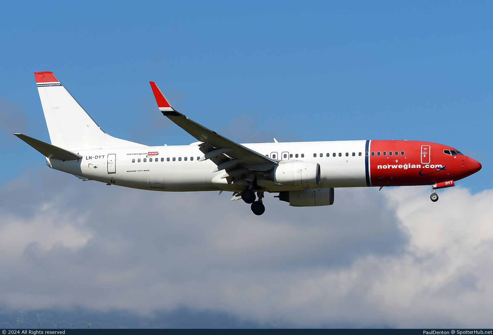 Photo of LN-DYT - Boeing 737-8JP operated by Norwegian Air Shuttle