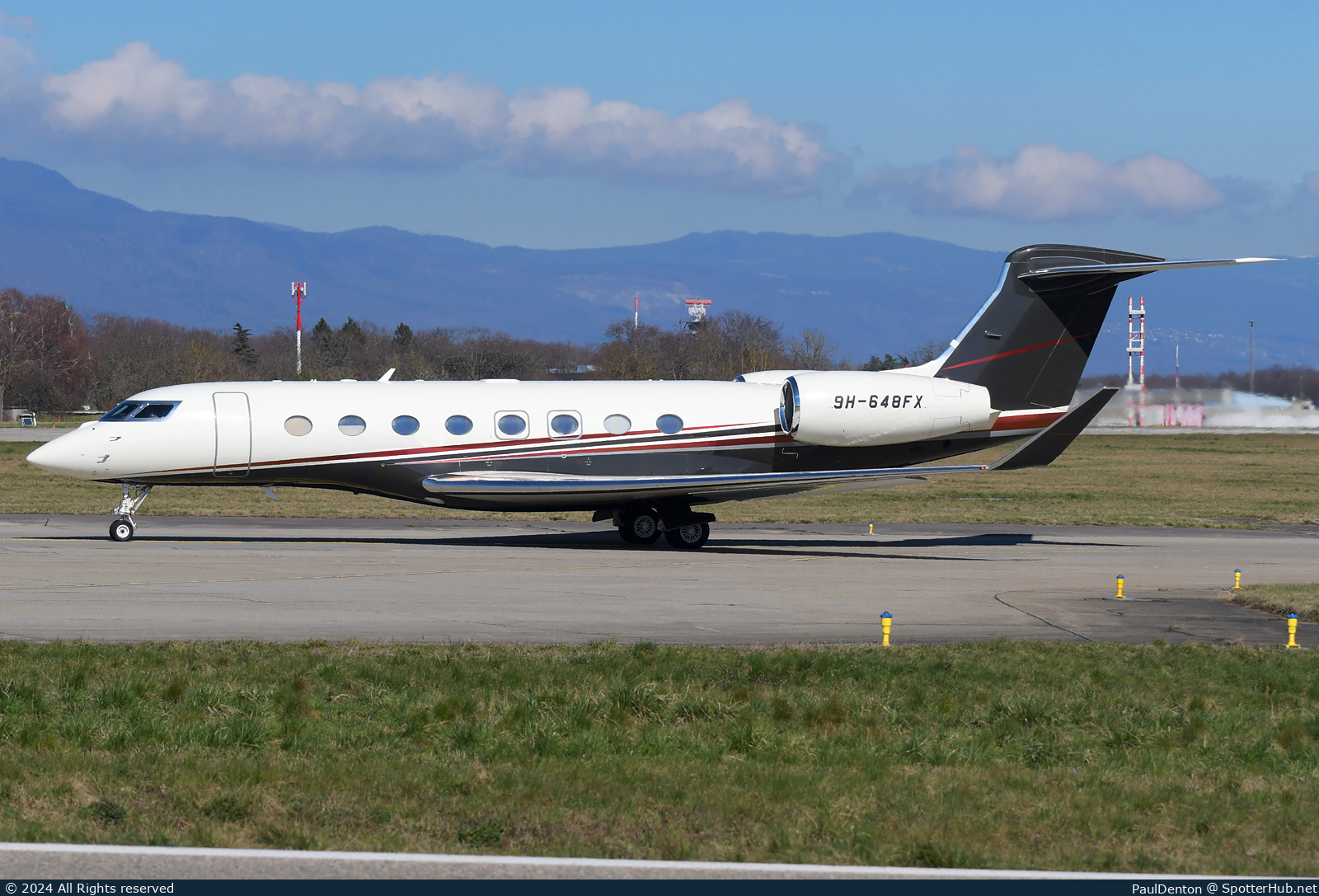 Photo of 9H-648FX - Gulfstream G650 operated by Flexjet