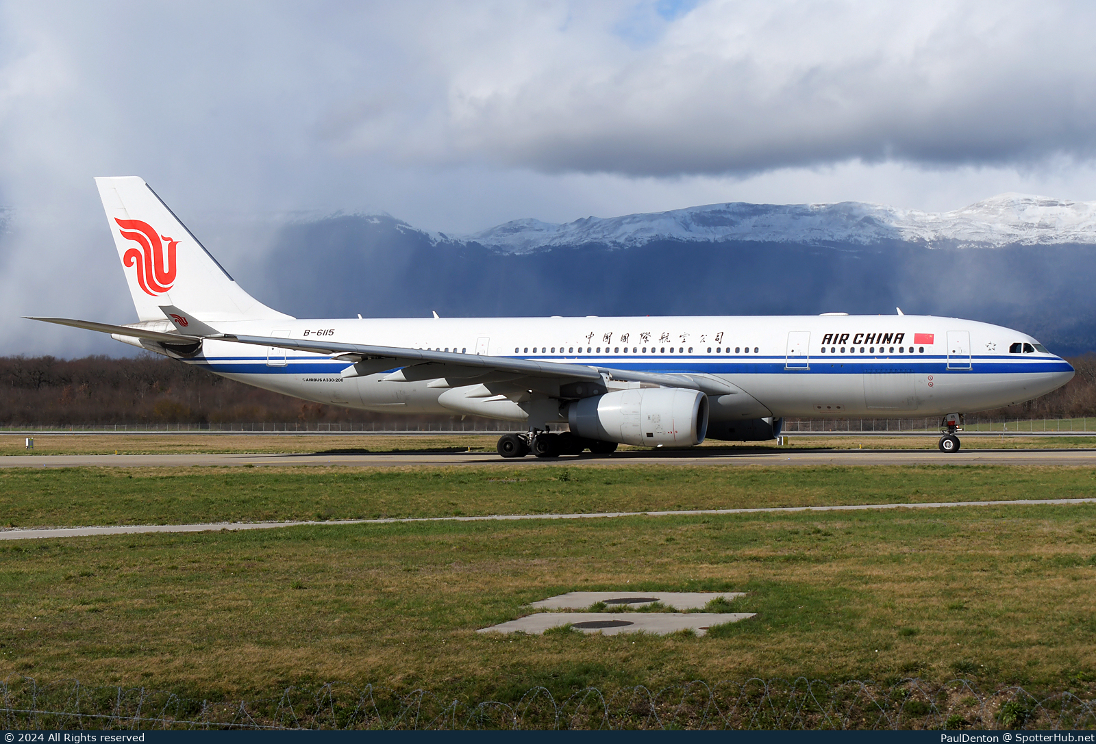 Photo of B-6115 - Airbus A330-243 operated by Air China
