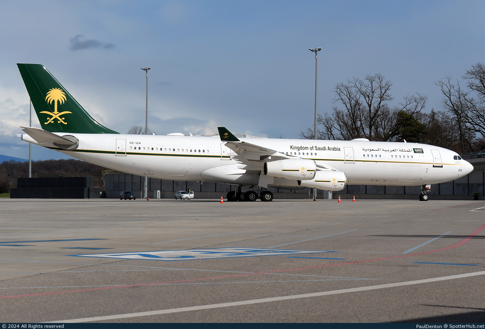 Photo of HZ-124 - Airbus A340-213 operated by Saudi Royal Flight