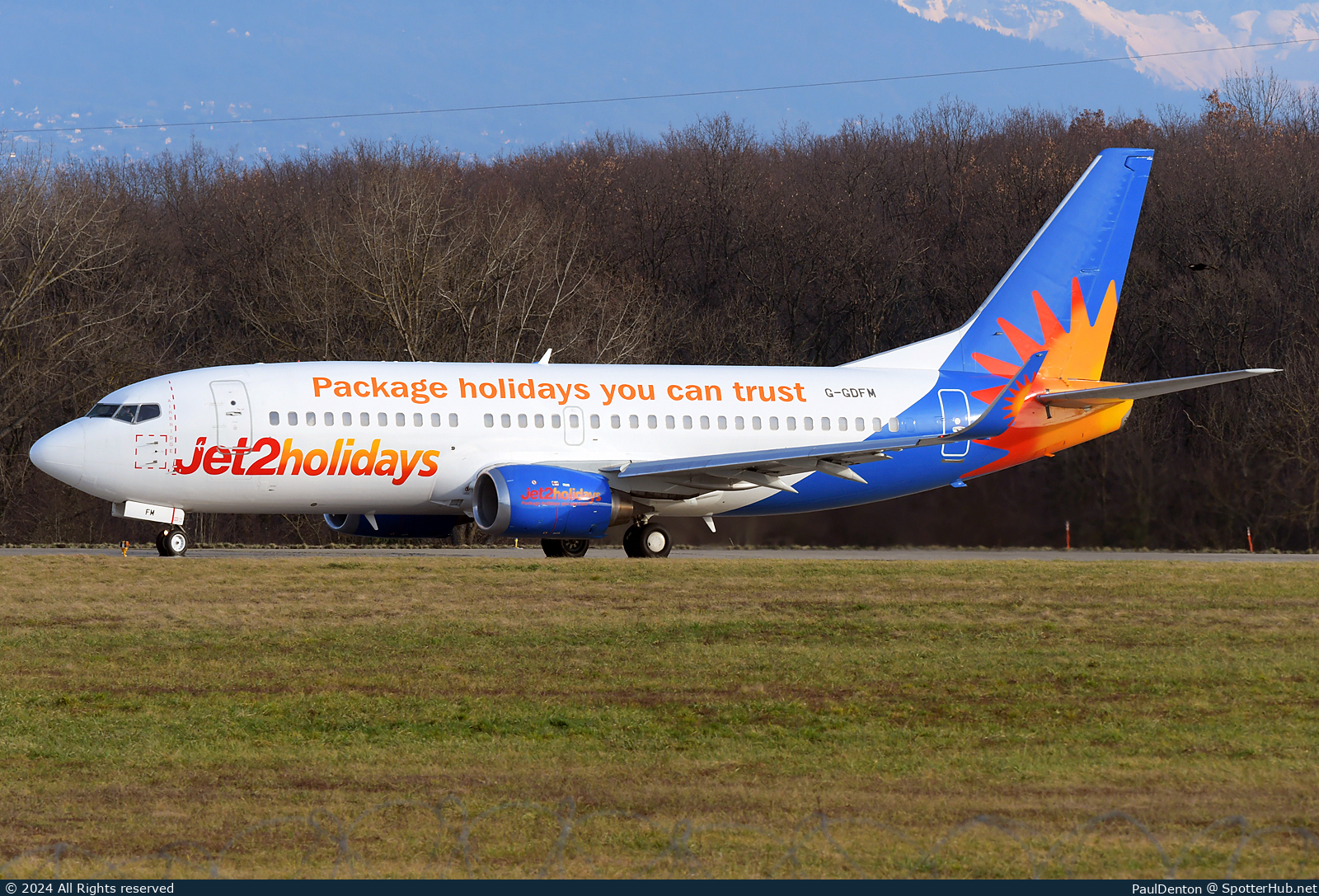 Photo of G-GDFM - Boeing 737-36N operated by Jet2