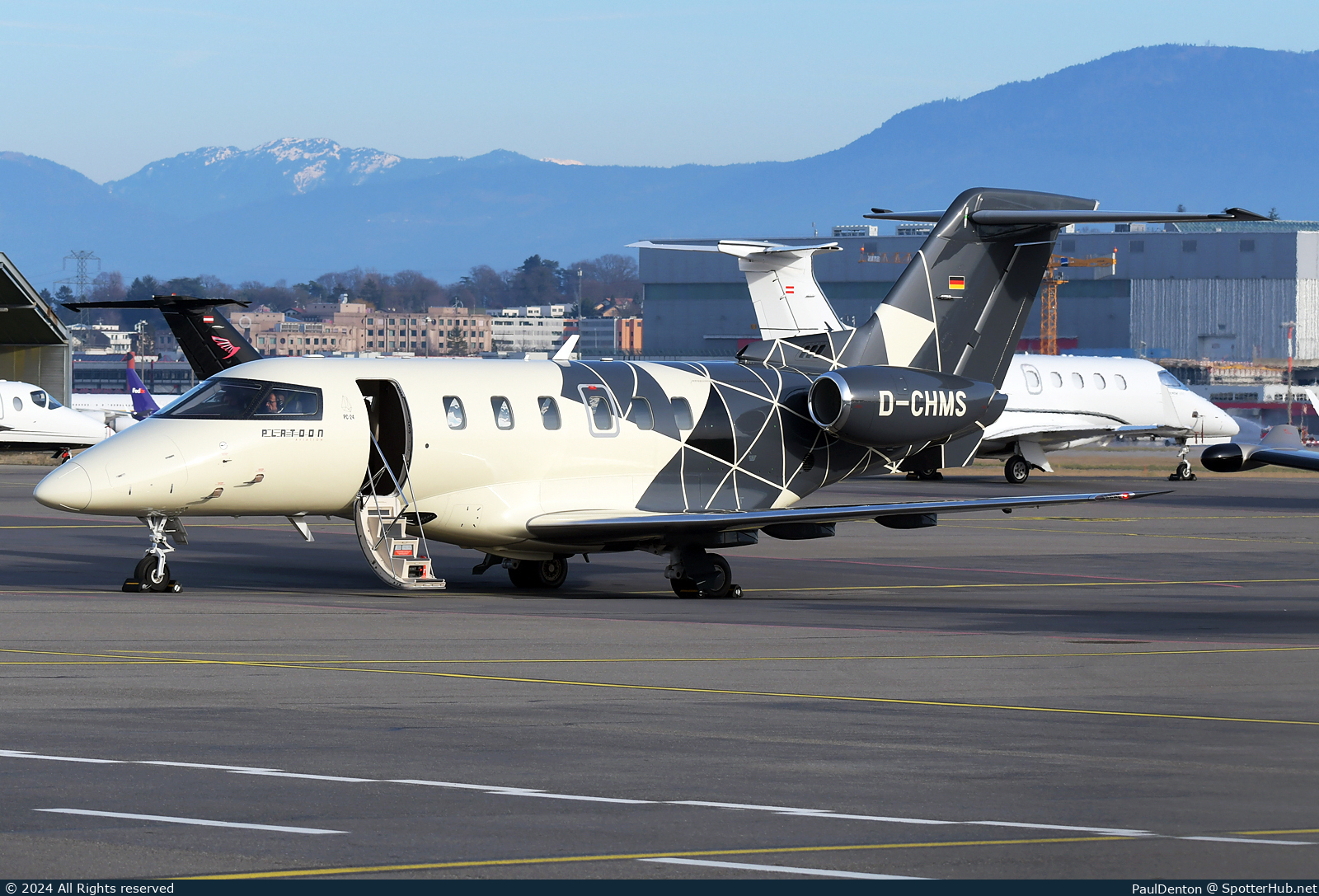 Photo of D-CHMS - Pilatus PC-24 operated by Platoon Aviation