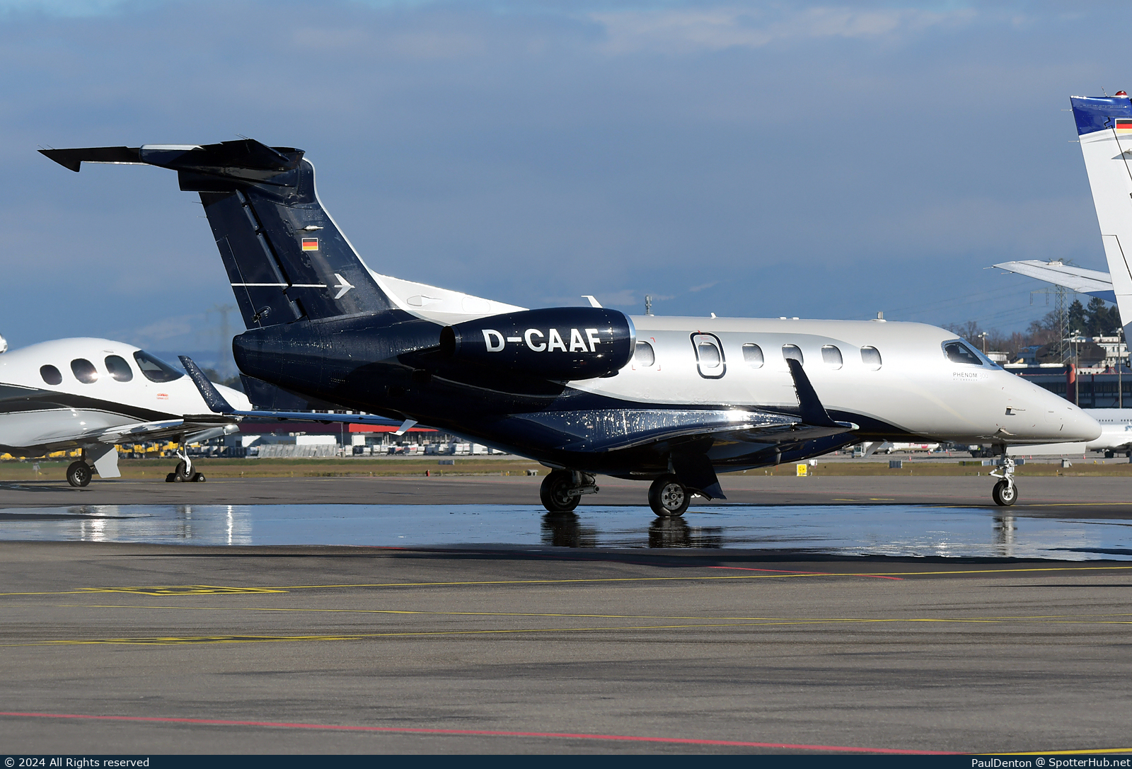 Photo of D-CAAF - Embraer Phenom 300 operated by Arcus-Air