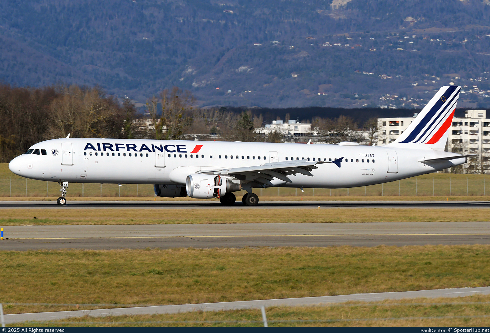 Photo of F-GTAY - Airbus A321-212 operated by Air France