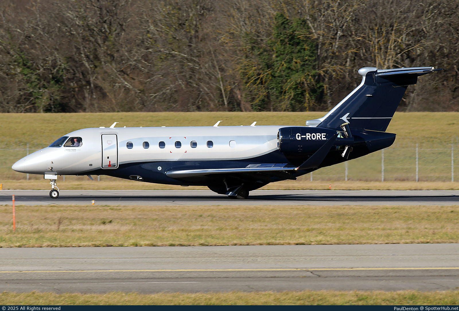 Photo of G-RORE - Embraer Praetor 600 operated by Flexjet Ltd.