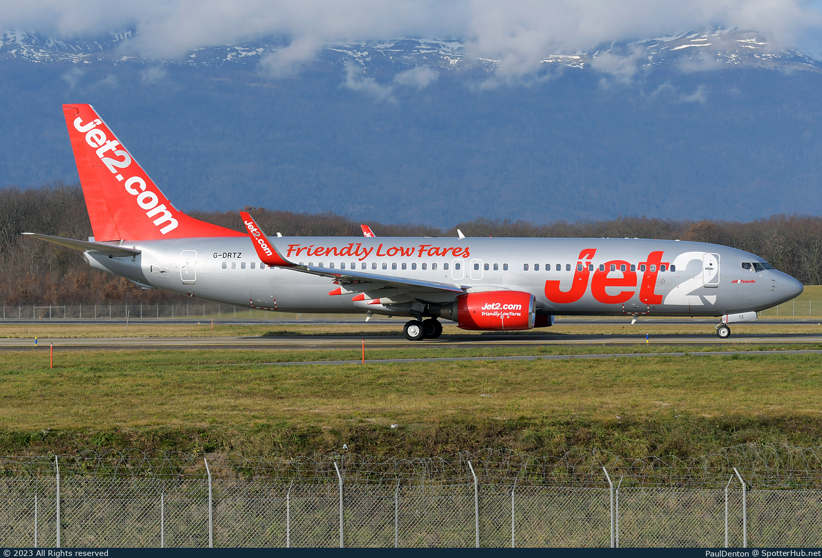 Photo of G-DRTZ - Boeing 737-8AS operated by Jet2