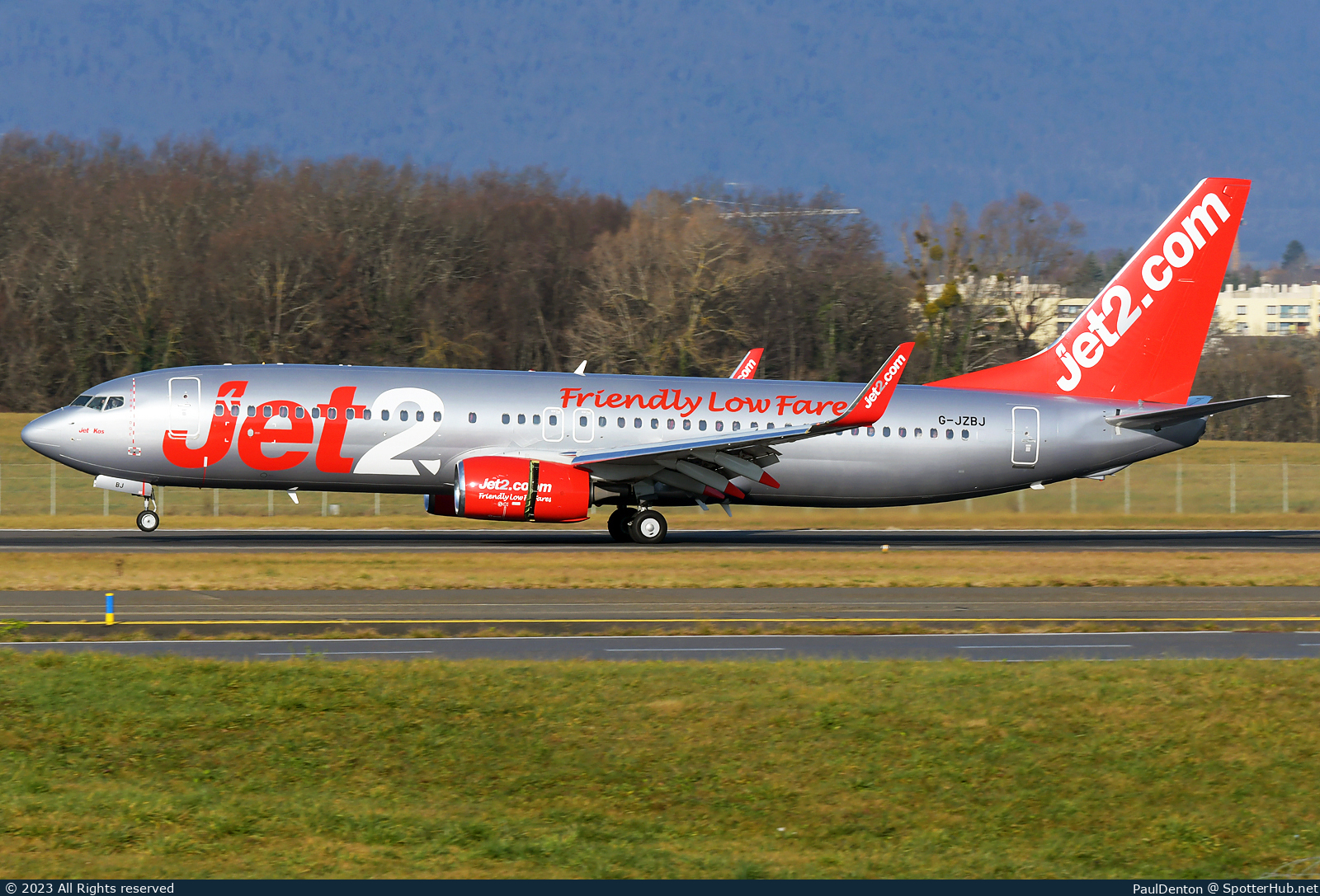 Photo of G-JZBJ - Boeing 737-8MG operated by Jet2