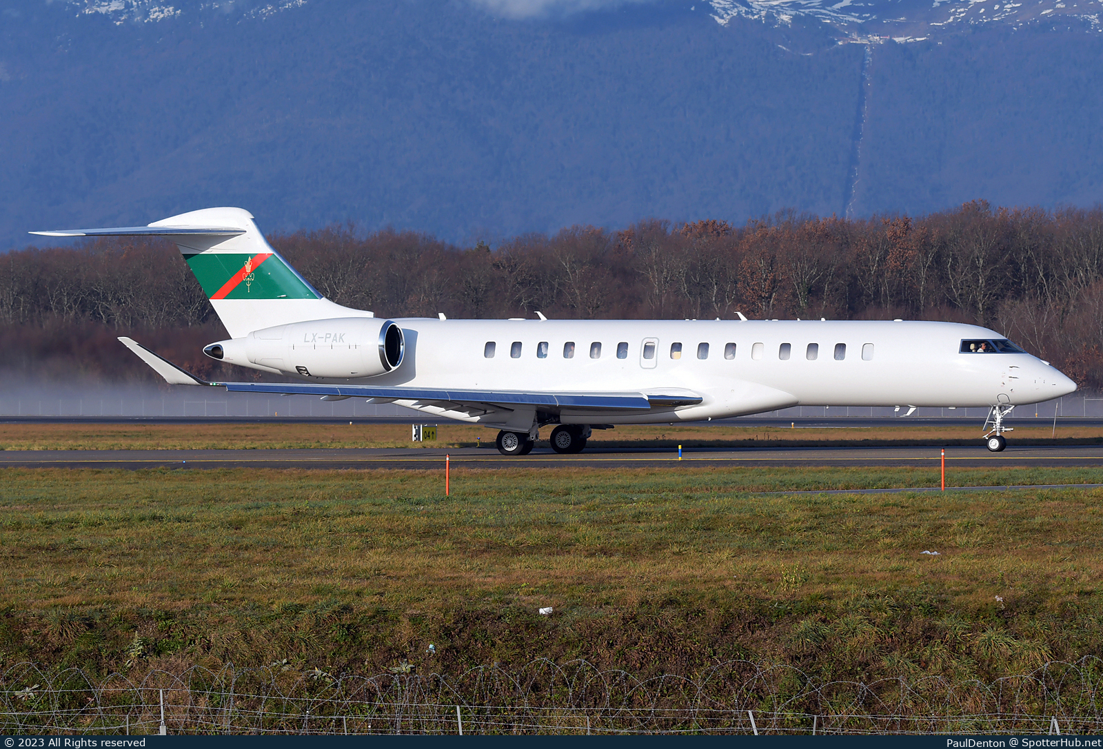 Photo of LX-PAK - Bombardier Global 7500 operated by Global Jet Luxembourg