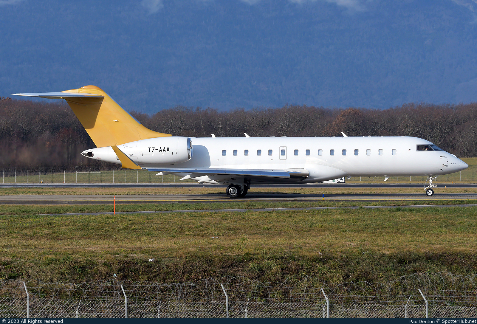 Photo of T7-AAA - Bombardier Global Express XRS operated by Elitavia San Marino