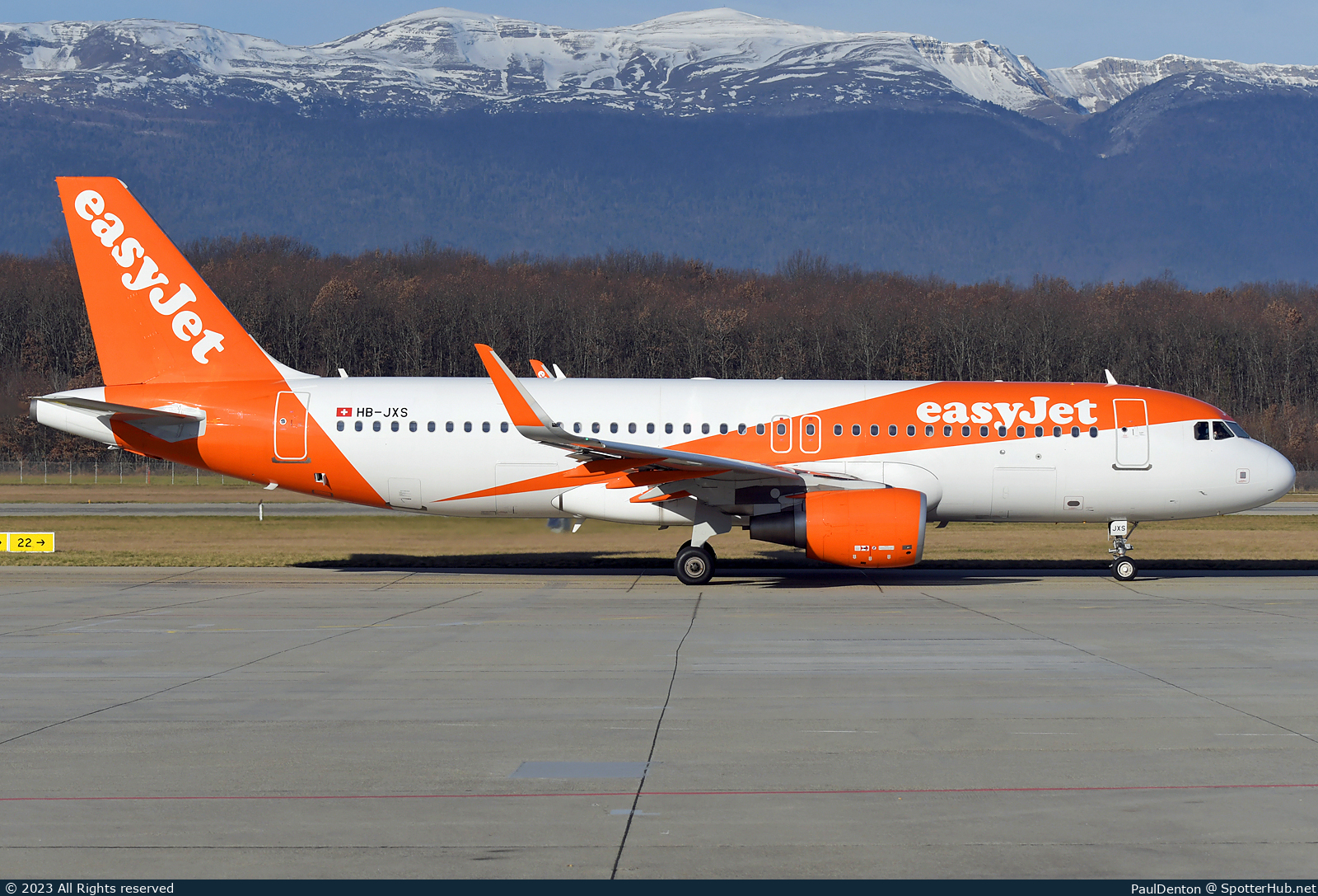 Photo of HB-JXS - Airbus A320-214 operated by easyJet Switzerland