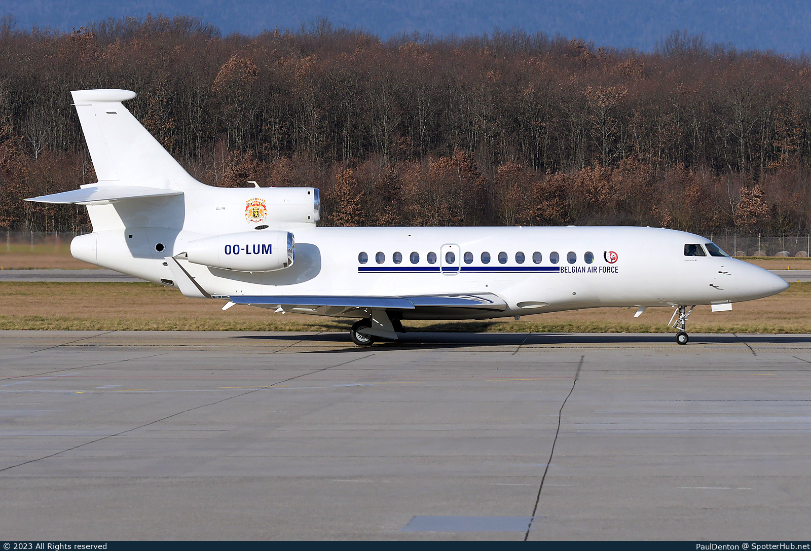 Photo of OO-LUM - Dassault Falcon 7X operated by Belgian Air Force (opb Luxaviation Belgium)