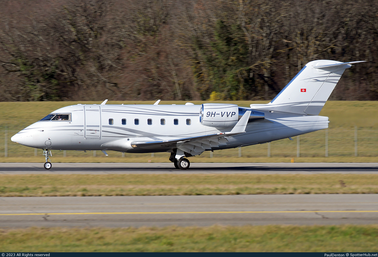 Photo of 9H-VVP - Bombardier Challenger 604 operated by TAG Aviation Malta