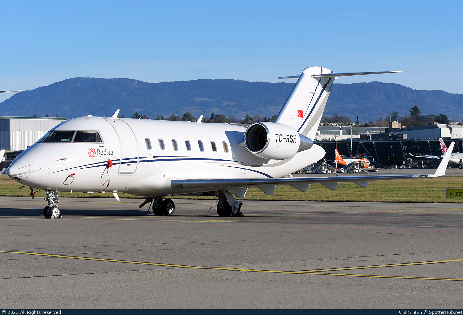 Photo of TC-RSH - Bombardier Challenger 605 operated by Redstar Aviation