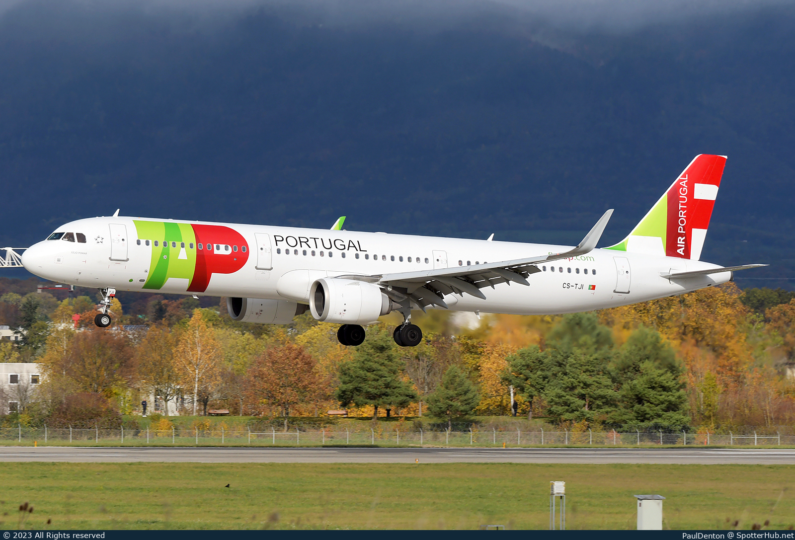 Photo of CS-TJI - Airbus A321-251N operated by TAP Air Portugal