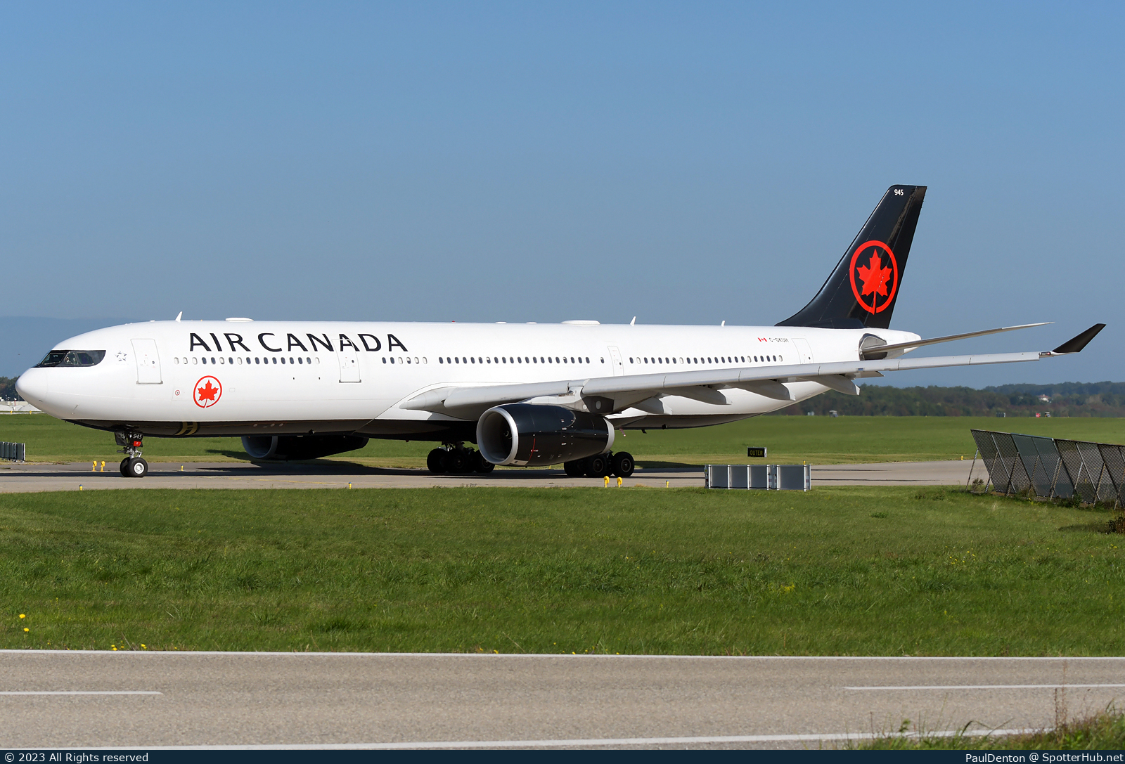 Photo of C-GKUH - Airbus A330-343 operated by Air Canada
