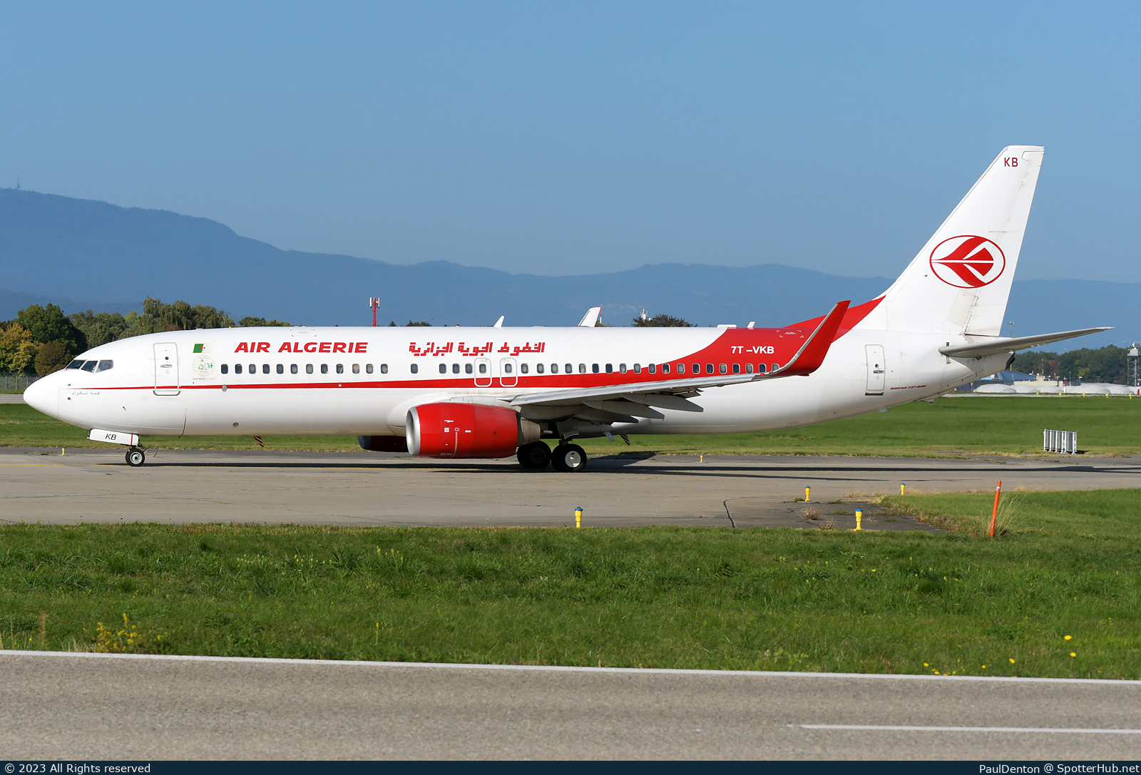 Photo of 7T-VKB - Boeing 737-8D6 operated by Air Algérie