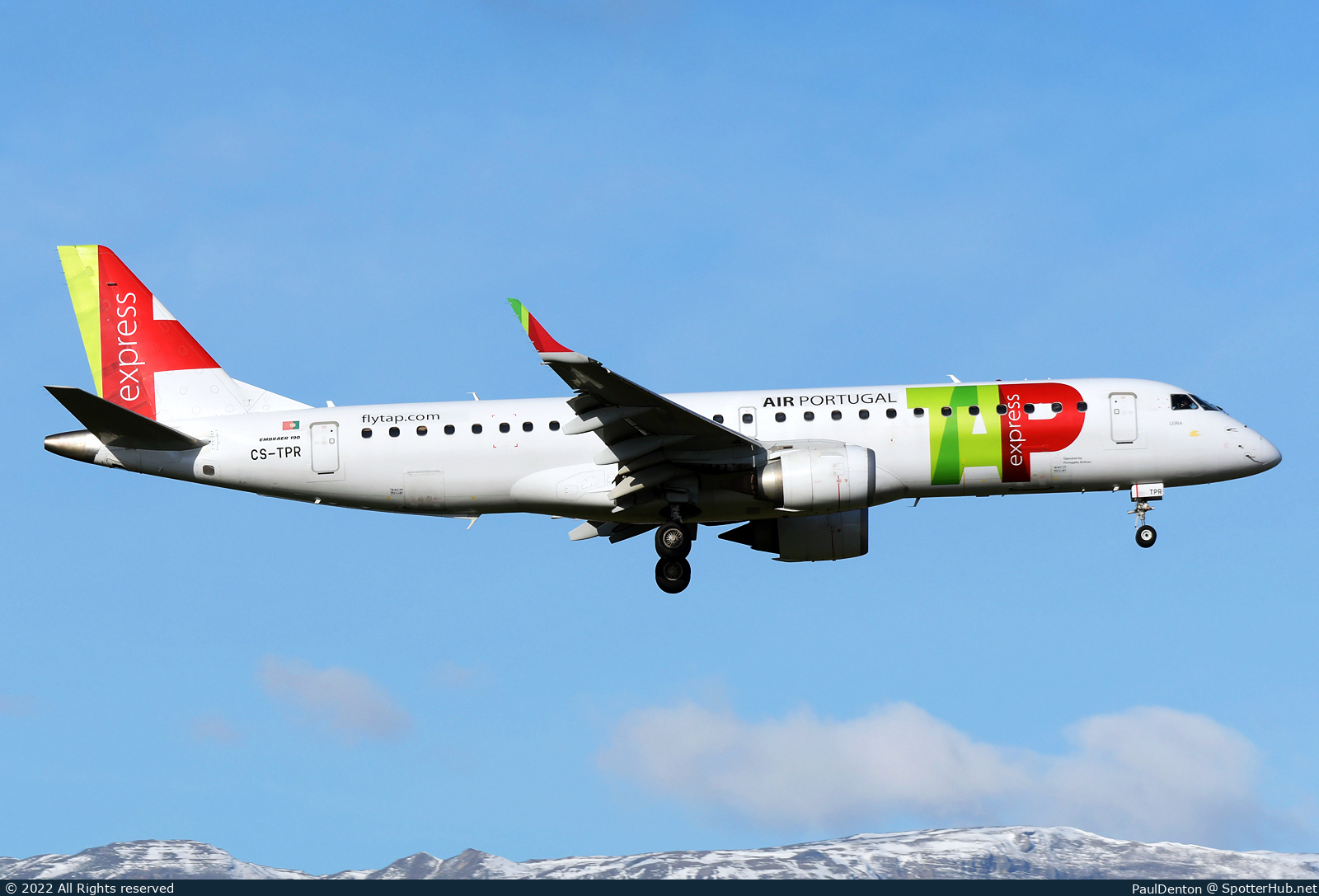 Photo of CS-TPR - Embraer ERJ-190LR operated by TAP Express (opb Portugália Airlines)