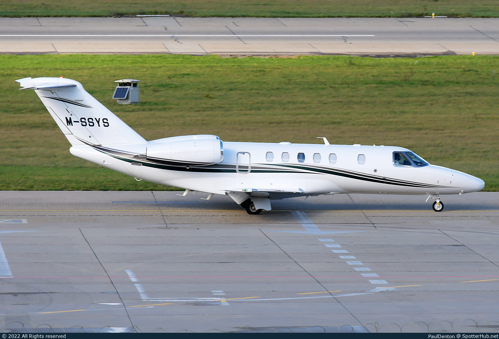 Photo of M-SSYS - Cessna 525C CitationJet CJ4 operated by Private