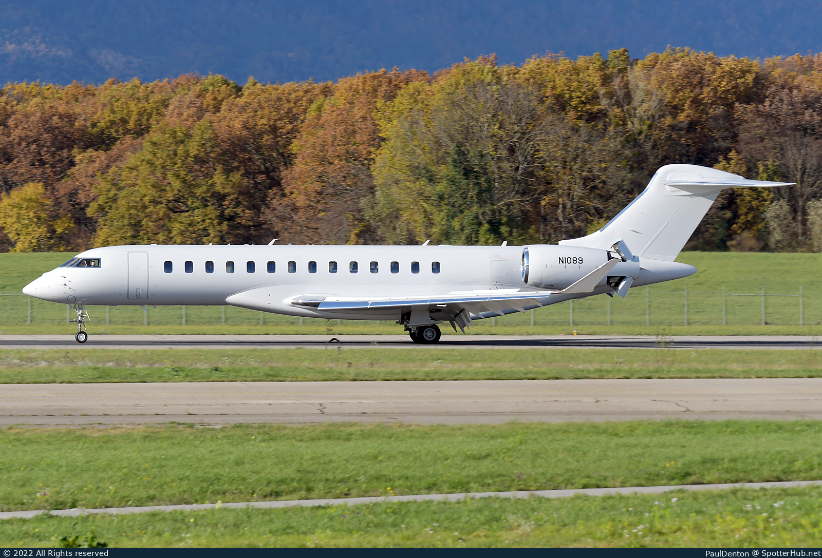 Photo of N1089 - Bombardier Global 7500 operated by Silver Air