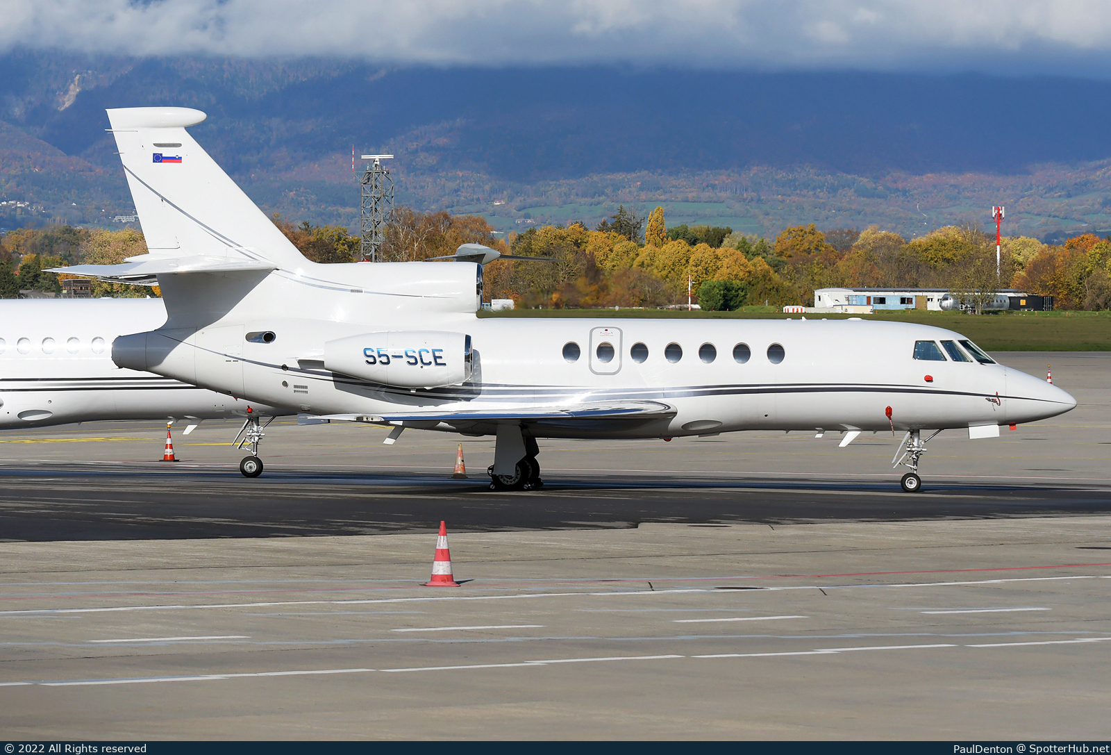 Photo of S5-SCE - Dassault Falcon 50EX operated by United Eagle