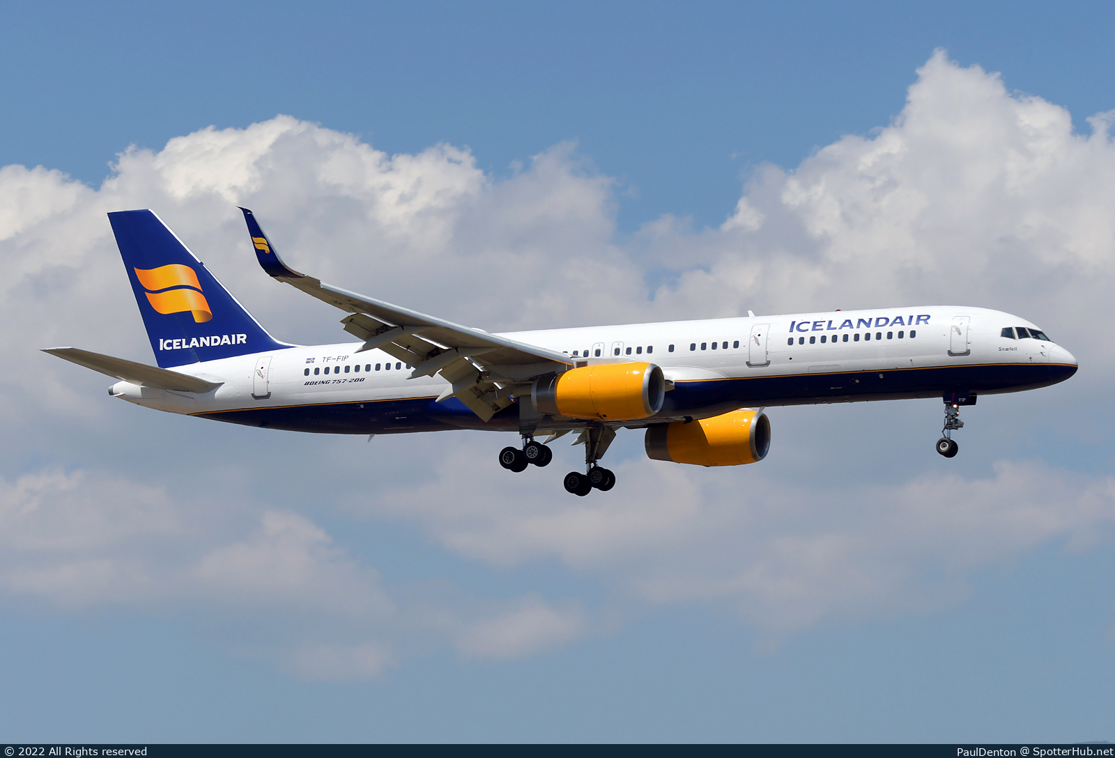 Photo of TF-FIP - Boeing 757-208 operated by Icelandair