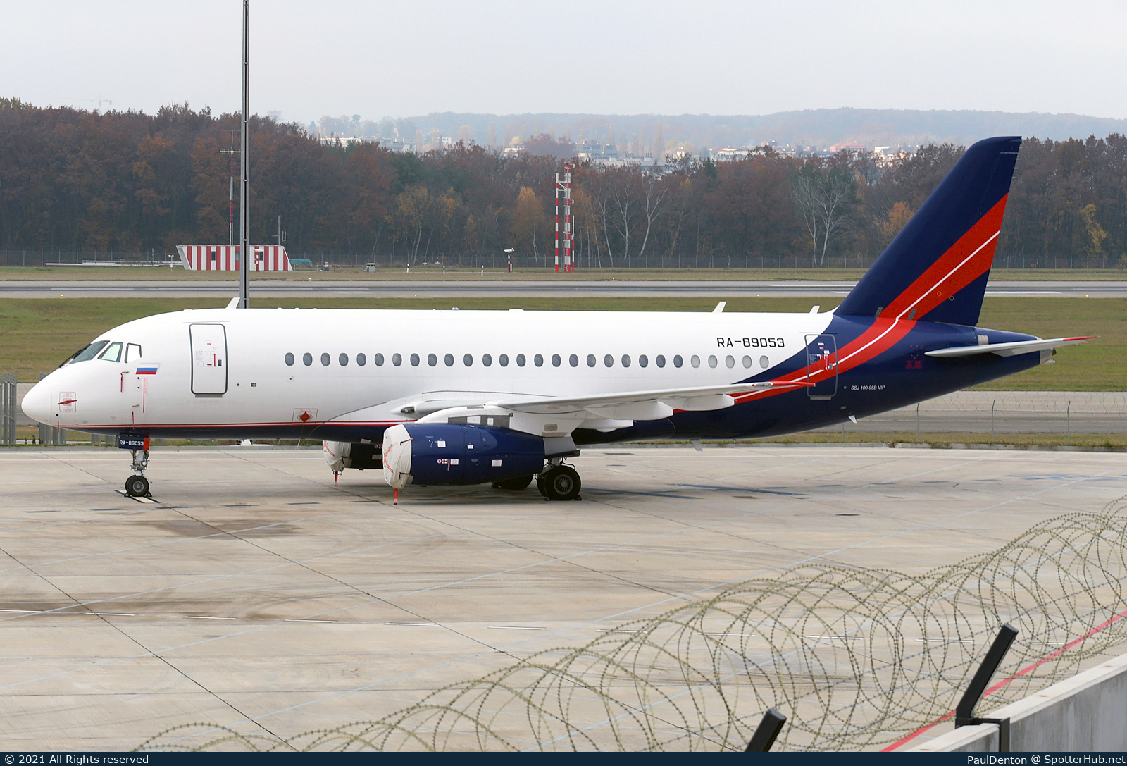 Photo of RA-89053 - Sukhoi Superjet 100-95B operated by Red Wings