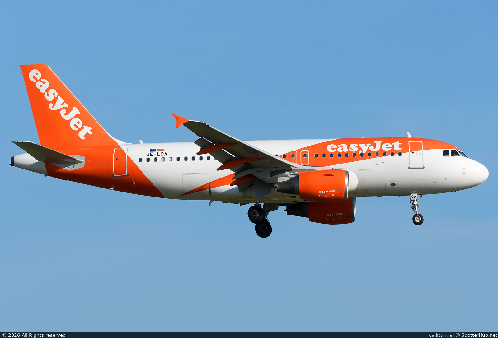 Photo of OE-LQA - Airbus A319-111 operated by easyJet Europe