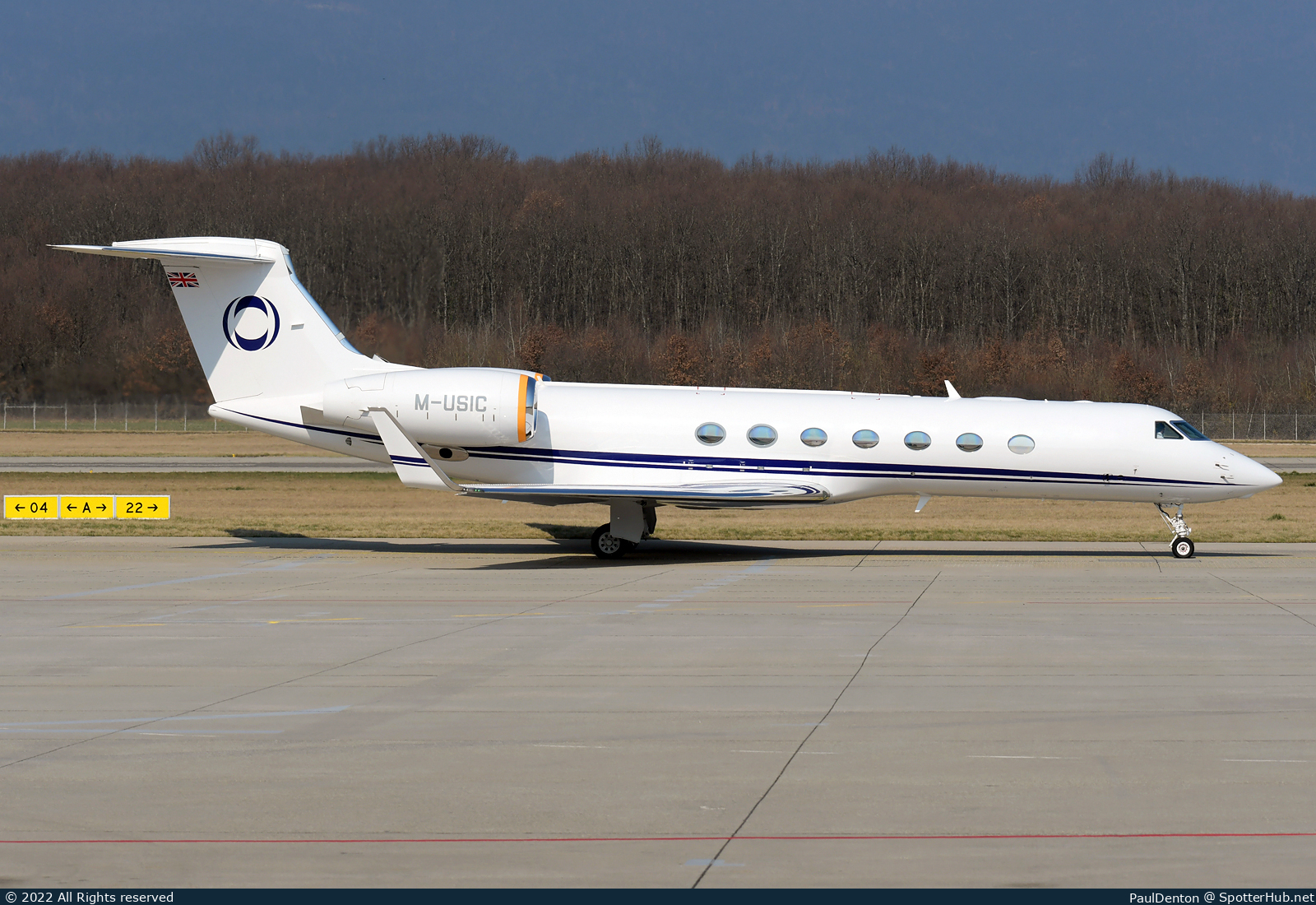 Photo of M-USIC - Gulfstream GV-SP (G550) operated by Hampshire Aviation