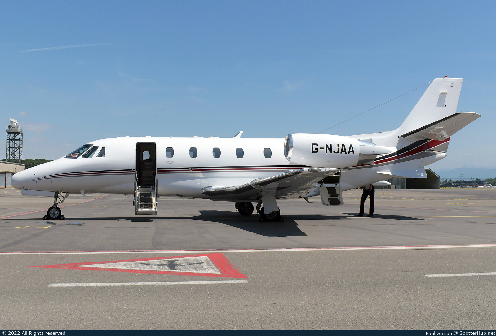 Photo of G-NJAA - Cessna 560XL Citation XLS operated by NetJets UK