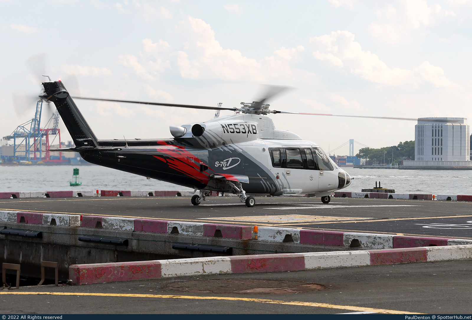 Photo of N553XB - Sikorsky S-76D operated by American Express