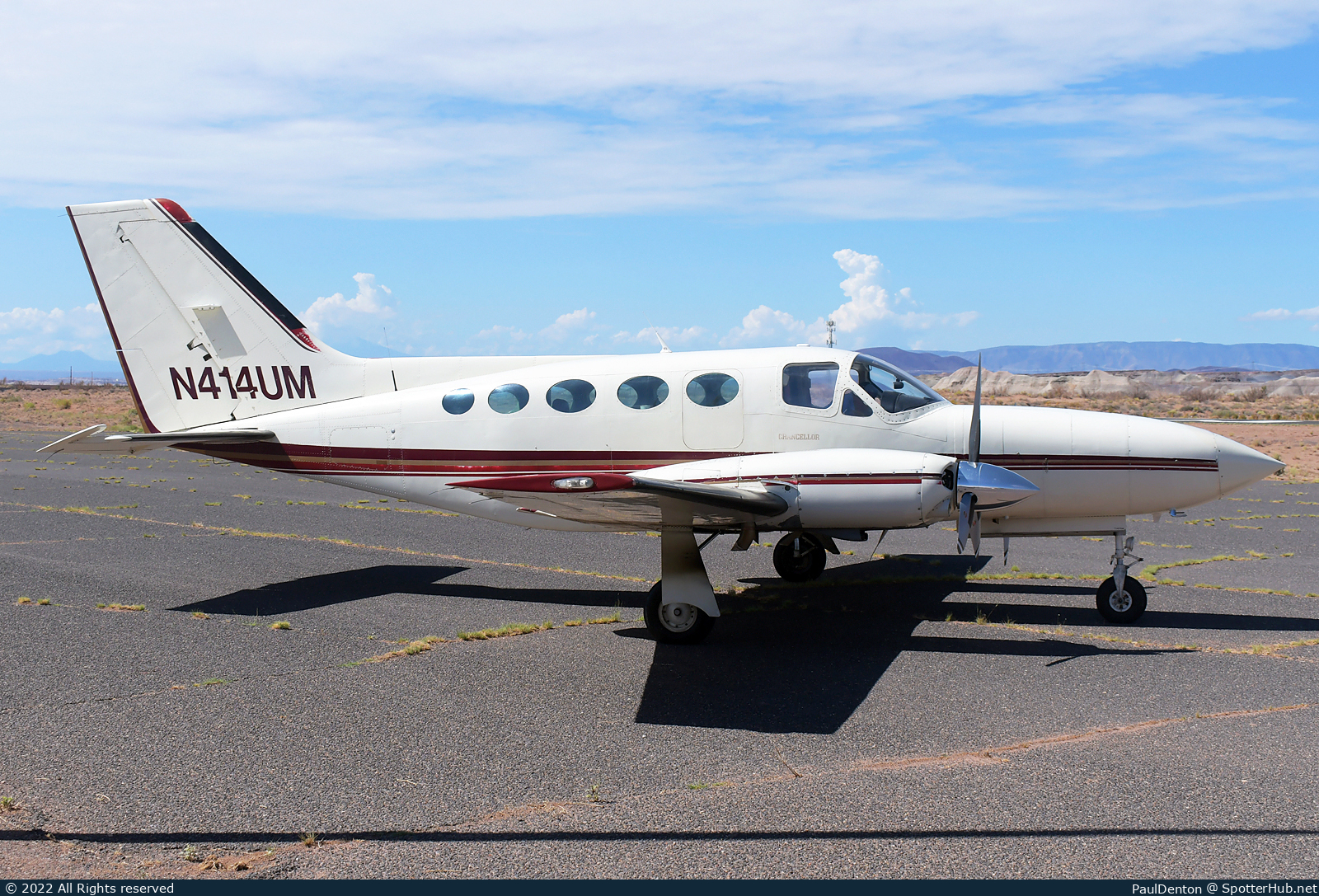 Photo of N414UM - Cessna 414A Chancellor operated by Private