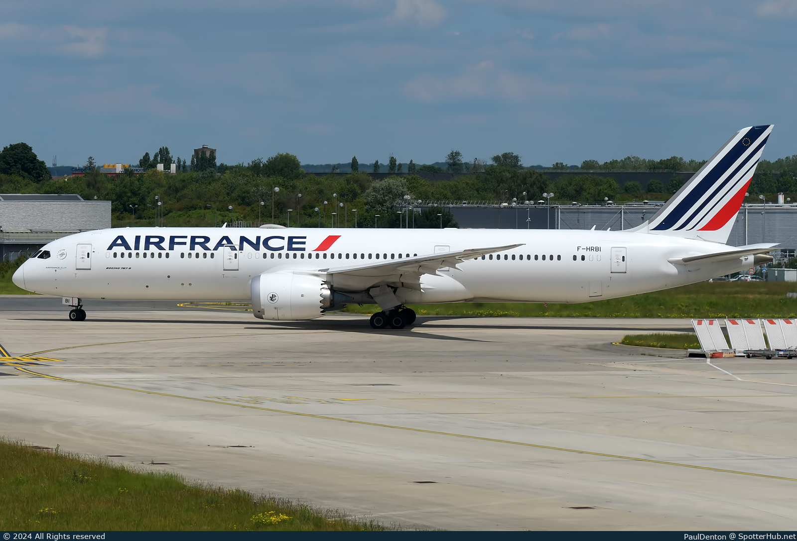 Photo of F-HRBI - Boeing 787-9 Dreamliner operated by Air France