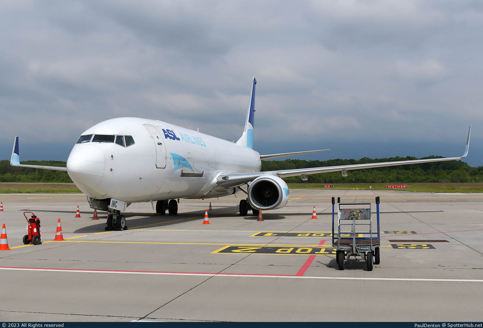 Photo of OE-IMC - Boeing 737-83N(BCF) operated by ASL Airlines Belgium