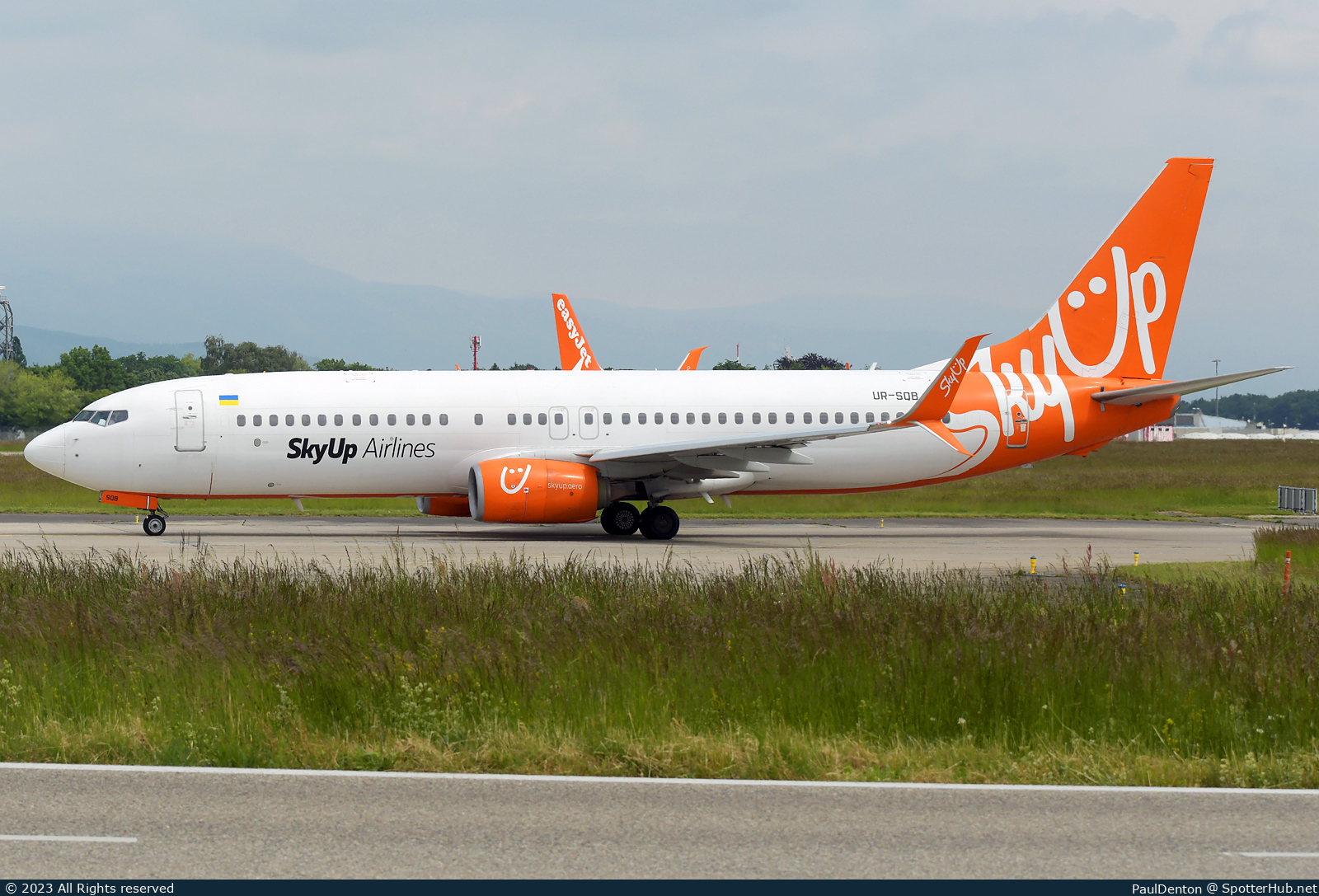 Photo of UR-SQB - Boeing 737-8H6 operated by SkyUp Airlines